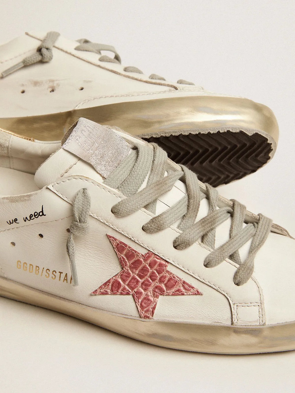 Super-Star sneakers with handwritten lettering and crocodile-print leather stars（Bargain price）