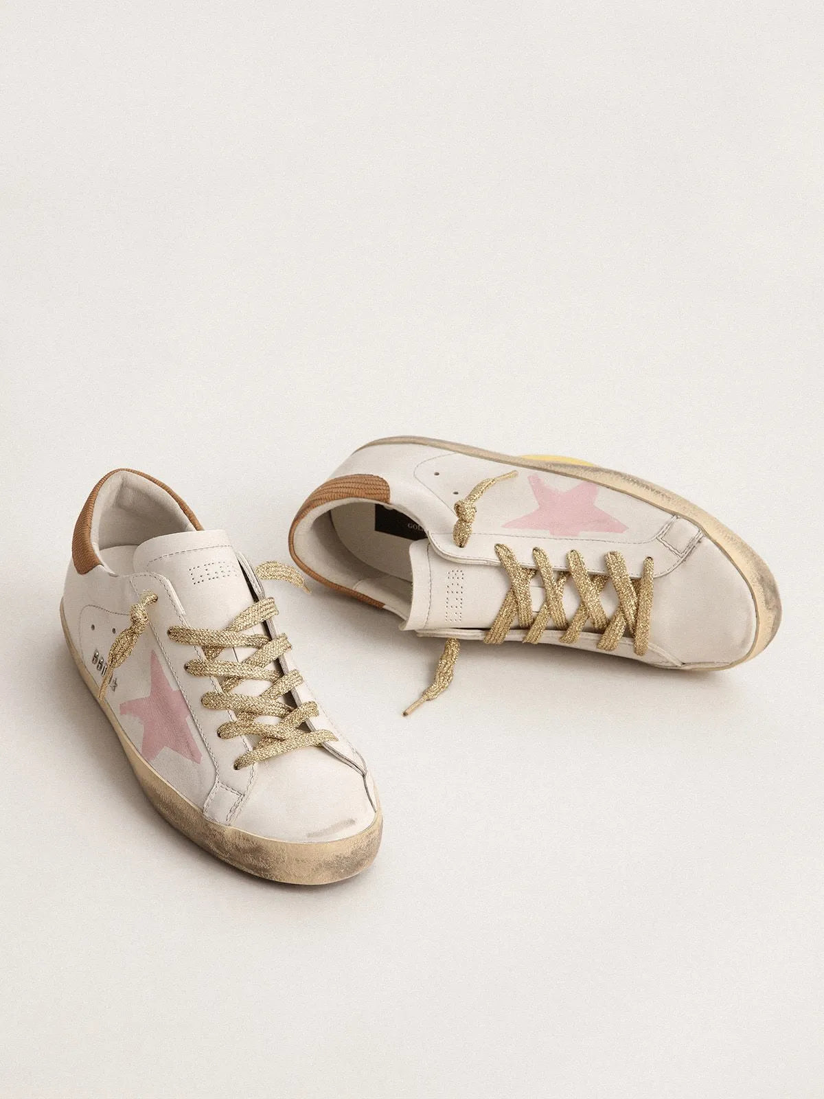 Super-Star LTD sneakers with pink screen printed star and snake-print leather heel tab（Bargain price）