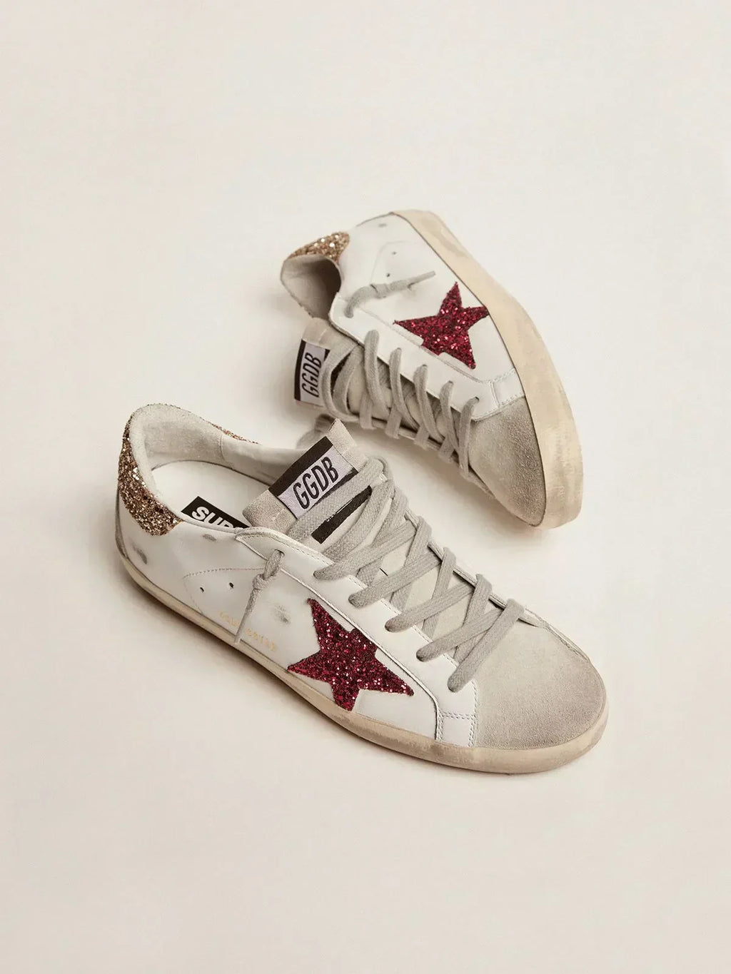 Super-Star sneakers with colored glitter star and heel tab（Bargain price）