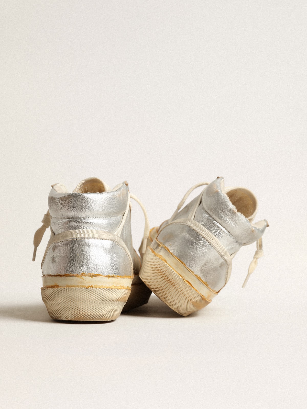 Women’s Mid Star in silver metallic leather with ivory star