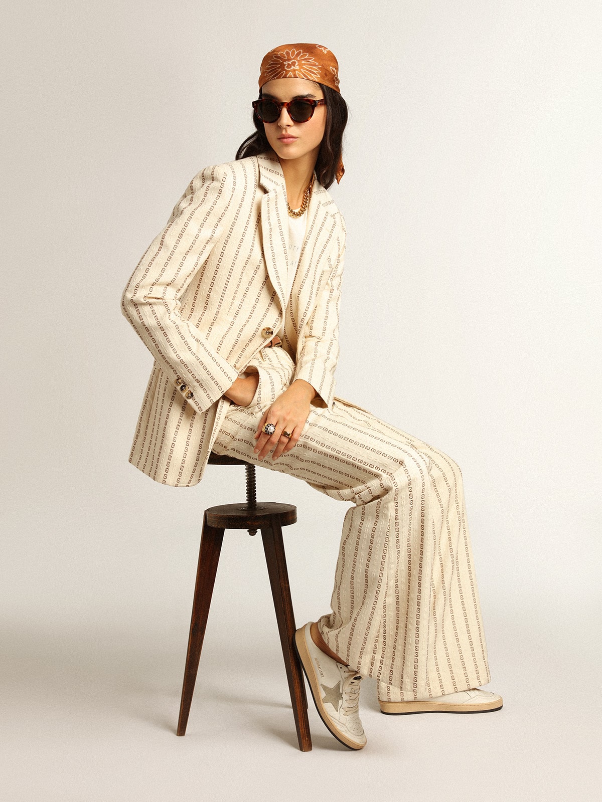 Ball Star Sabots in nappa leather with ice-gray suede star