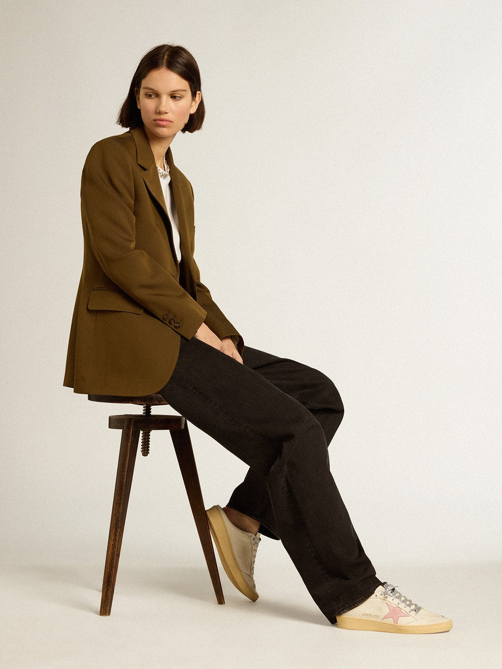 Ball Star Sabots in white nappa with an old-rose leather star